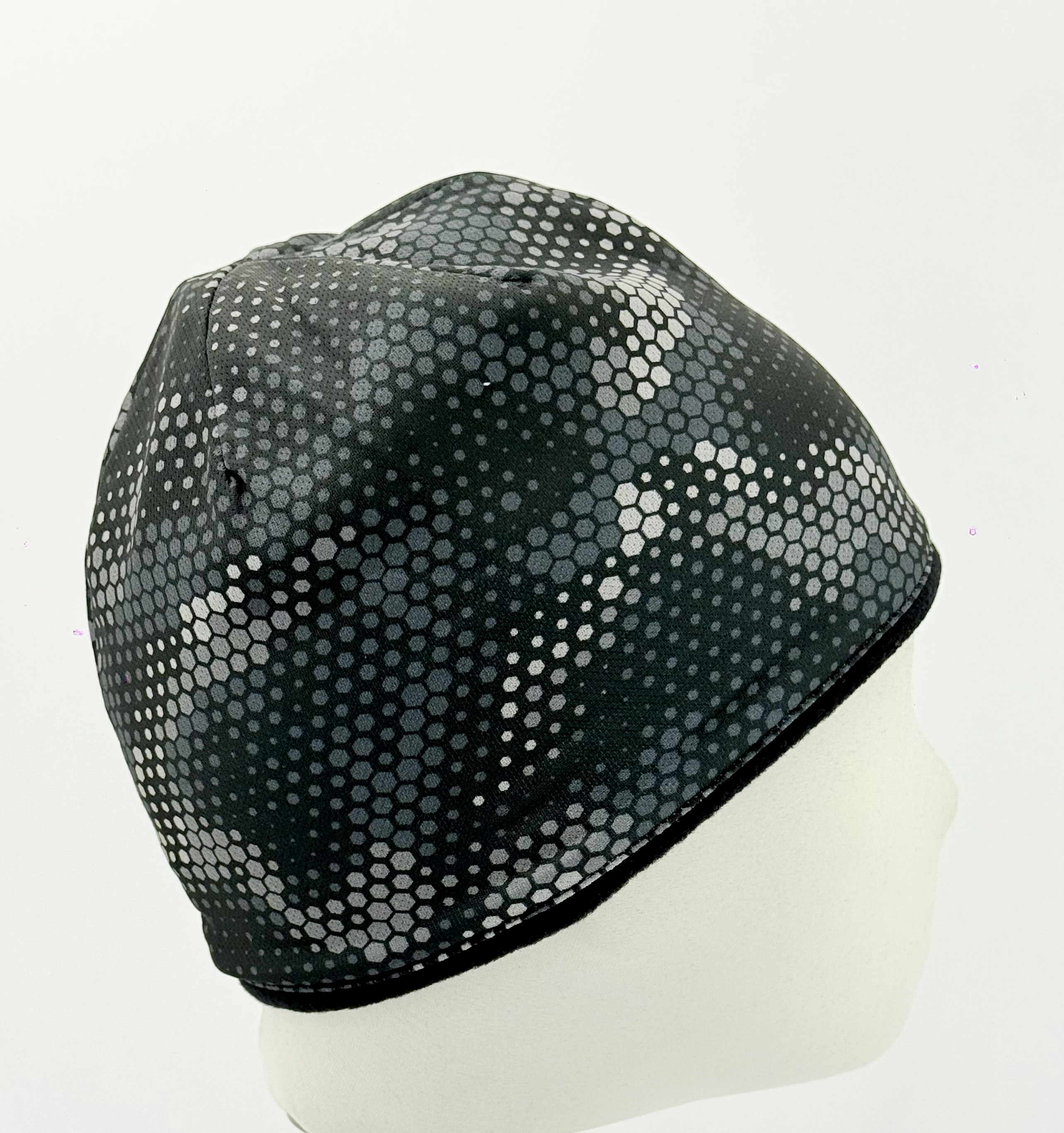 ШАПКА ДВУЛИЦЕВА CAMO BLACK 