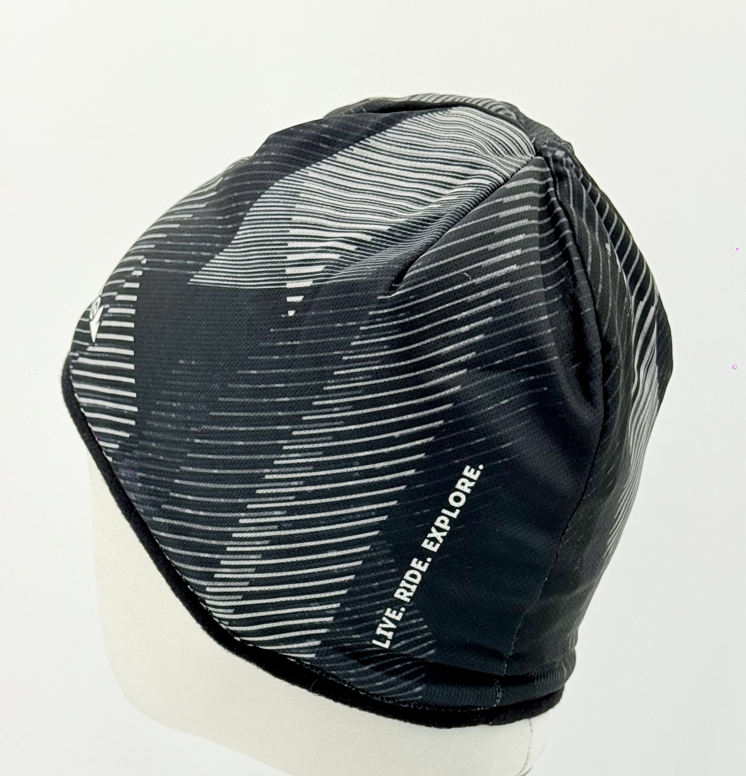 ШАПКА ДВУЛИЦЕВА STREET BLACK