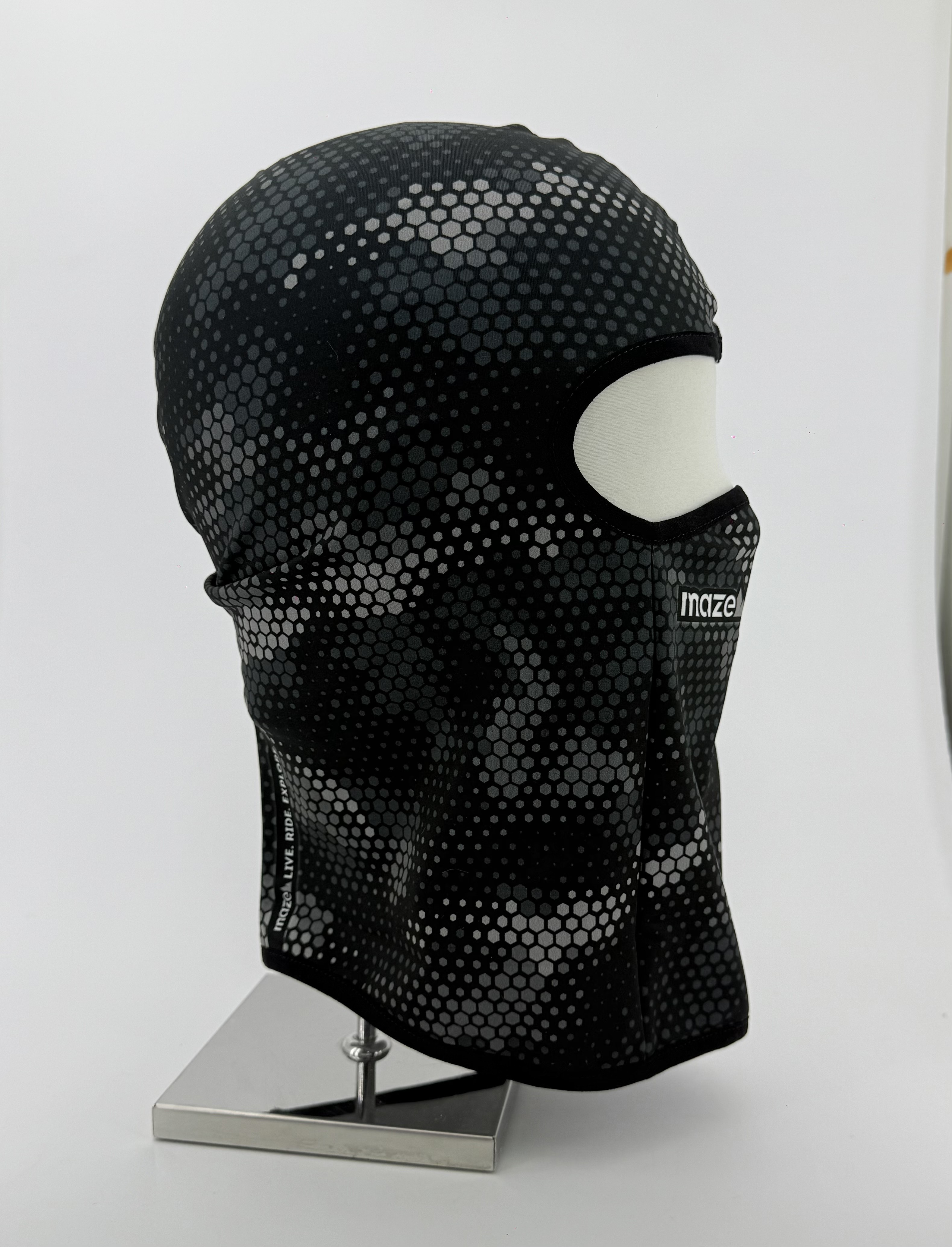 ШЛЕМ ЗА ГЛАВА MAZE CAMO BLACK